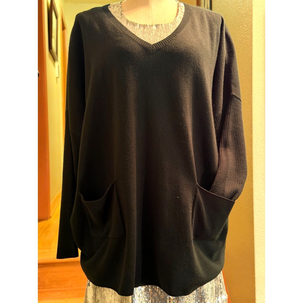 Black V-Neck Drop sSeeve Oversized Tunic Sweater with Pockets  Size M
